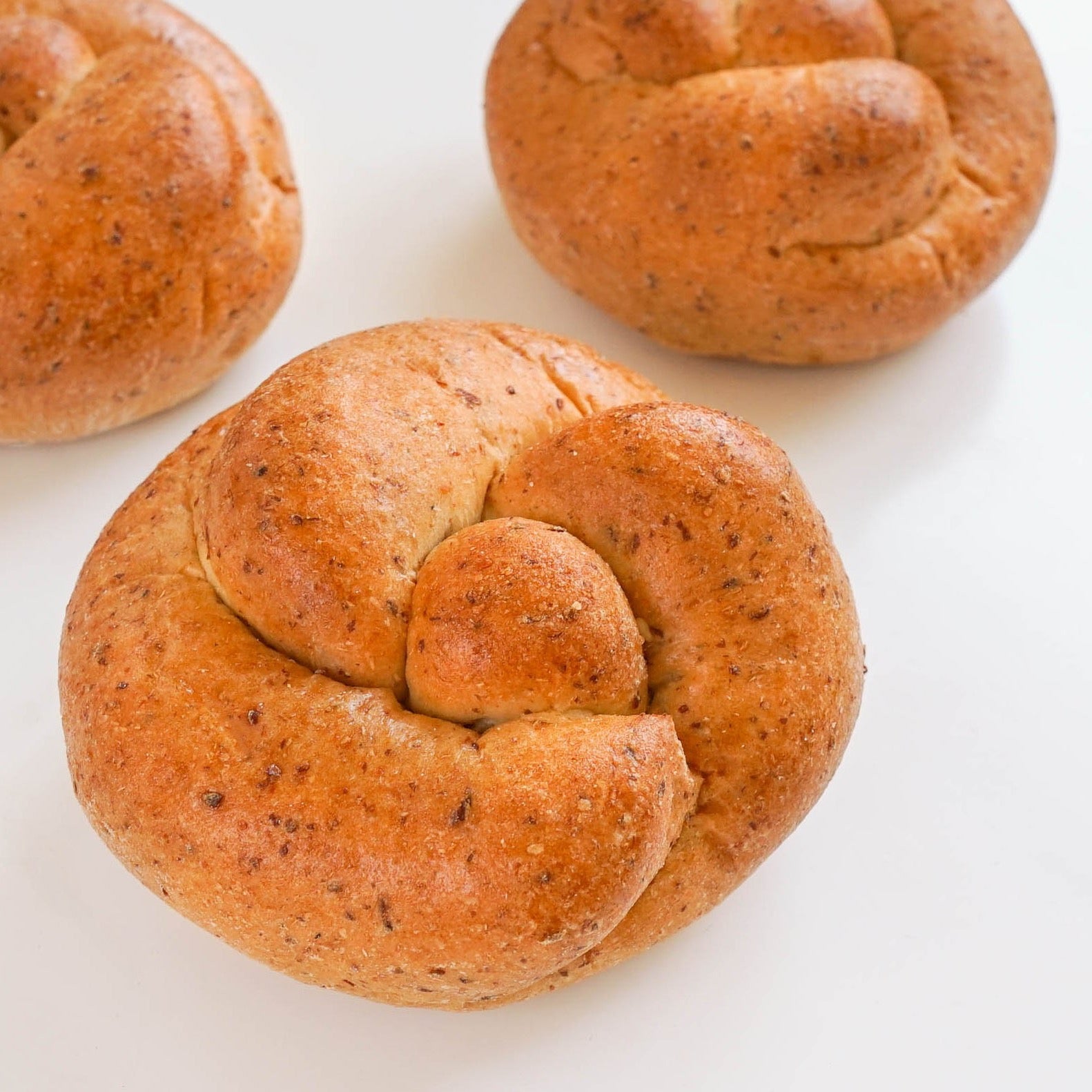 Keto-Friendly Challah Rolls - Cheerful Choice for Dinner Sides